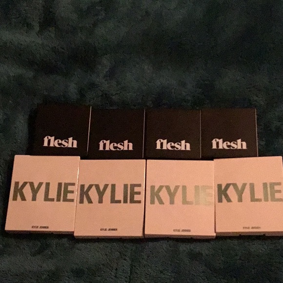 Kylie/Flesh Cosmetics Blush Lot X8 - Picture 2 of 3